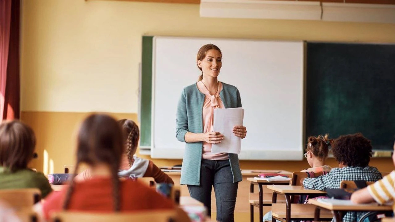 Öğretmen adayları dikkat: İlk maaş hesabı belli oldu