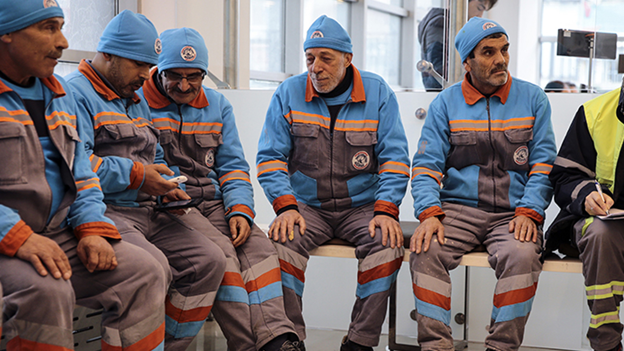 %70 şartına takılan taşeron işçilerden kadro çağrısı: “Yan yana çalıştık, biz kadro dışında kaldık”