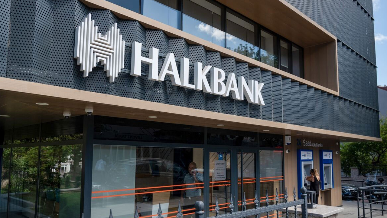 Halkbank sınavı için geri sayım: 700 yeni personel alınacak!