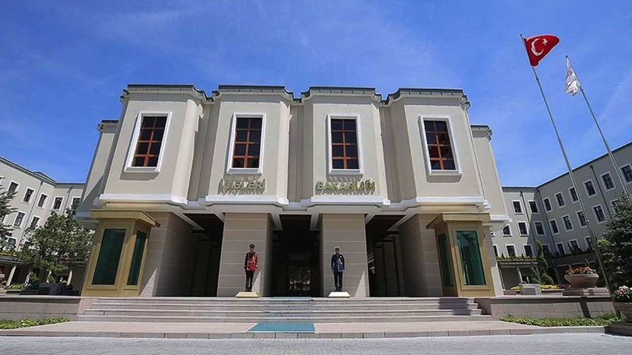 İçişleri Bakanlığı 11 bilişim personeli alıyor: İşte başvuru şartları ve detaylar