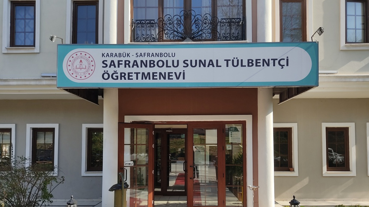 Kamu bünyesinde daimi iş fırsatı! Öğretmenevi 4 resepsiyonist alıyor: Başvurular başladı
