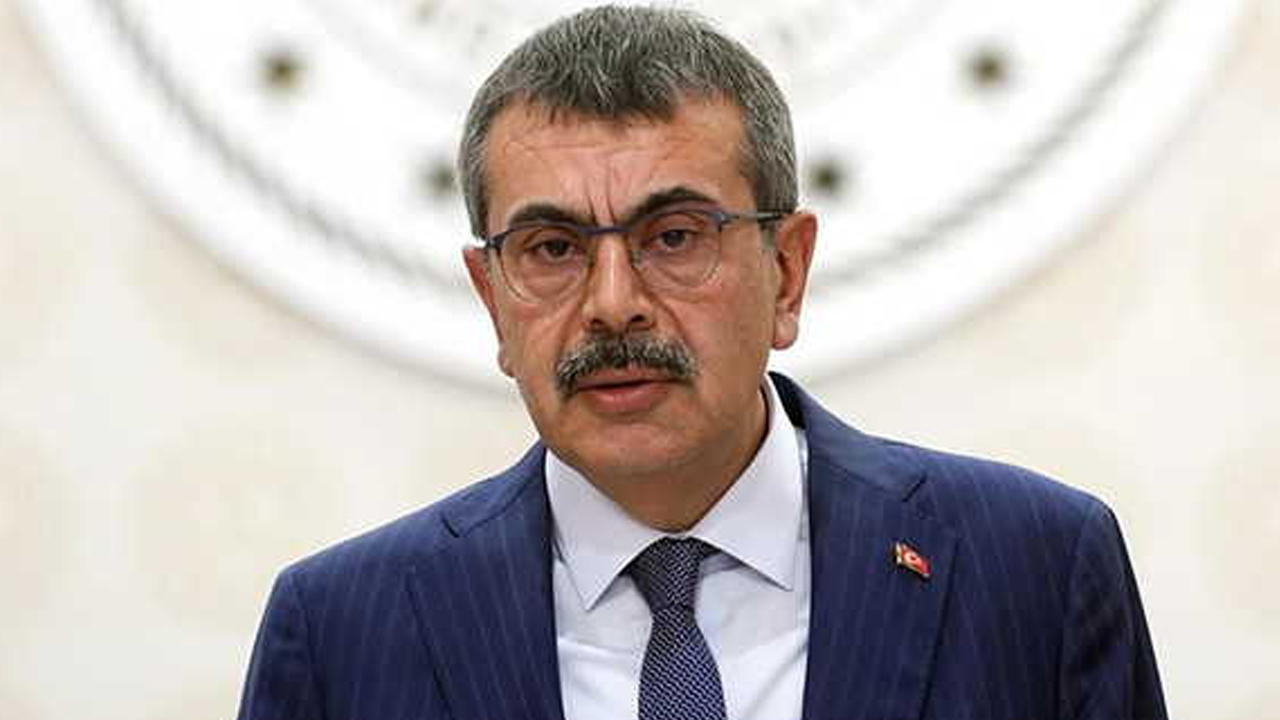 Öğretmenler için yeni dönem başlıyor! Bakan Tekin açıkladı: Artık öğrenci değil öğretmen taşınacak