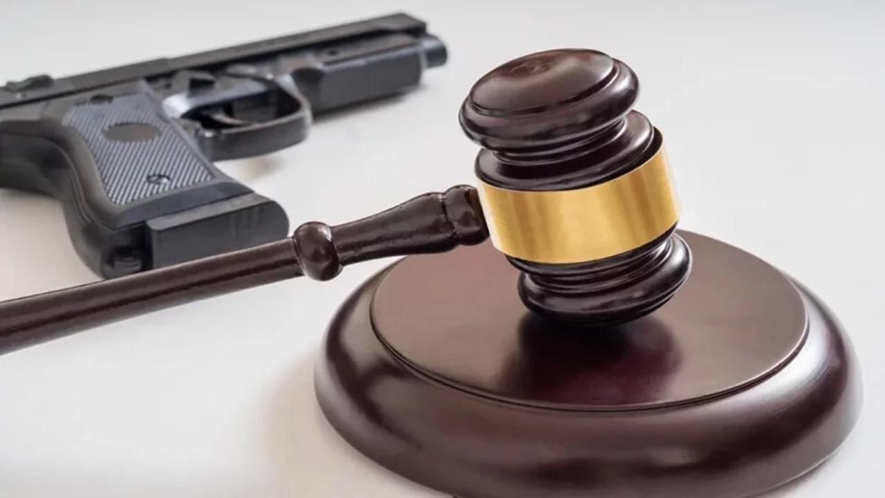 Silah taşıma ruhsatı kimlere veriliyor? Kamu görevlileri için şartlar açıklandı
