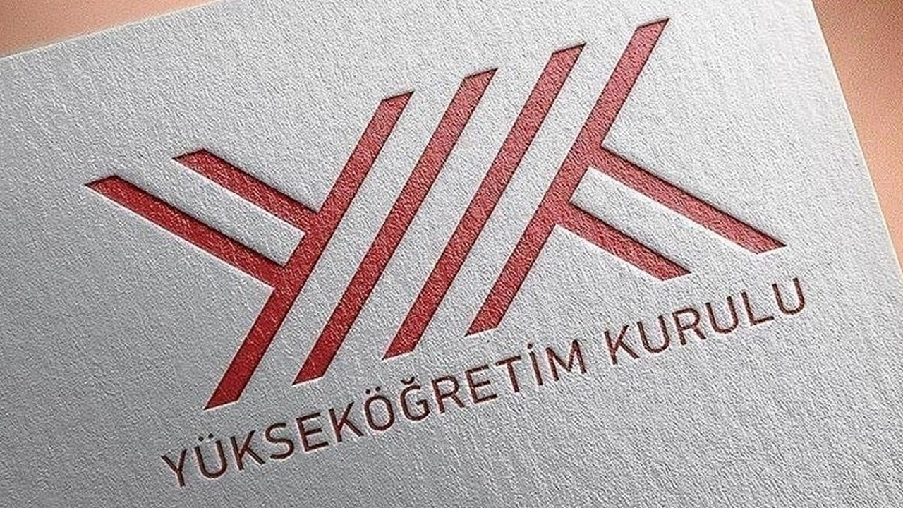 Üniversitelerde köklü değişim: Yeni bölümler geliyor, bazıları kapanıyor!