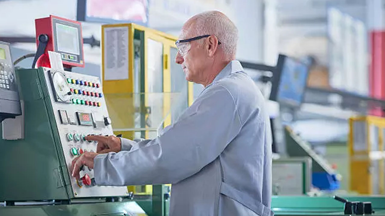 Emekli çalışanları yakından ilgilendiriyor: Yargıtay’dan prim ve ücret konusunda emsal niteliğinde karar!
