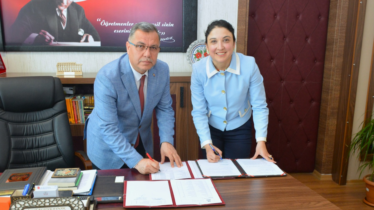 Eğitimde güç birliği: “Bir Kitap Bin Gelecek” için protokol imzalandı