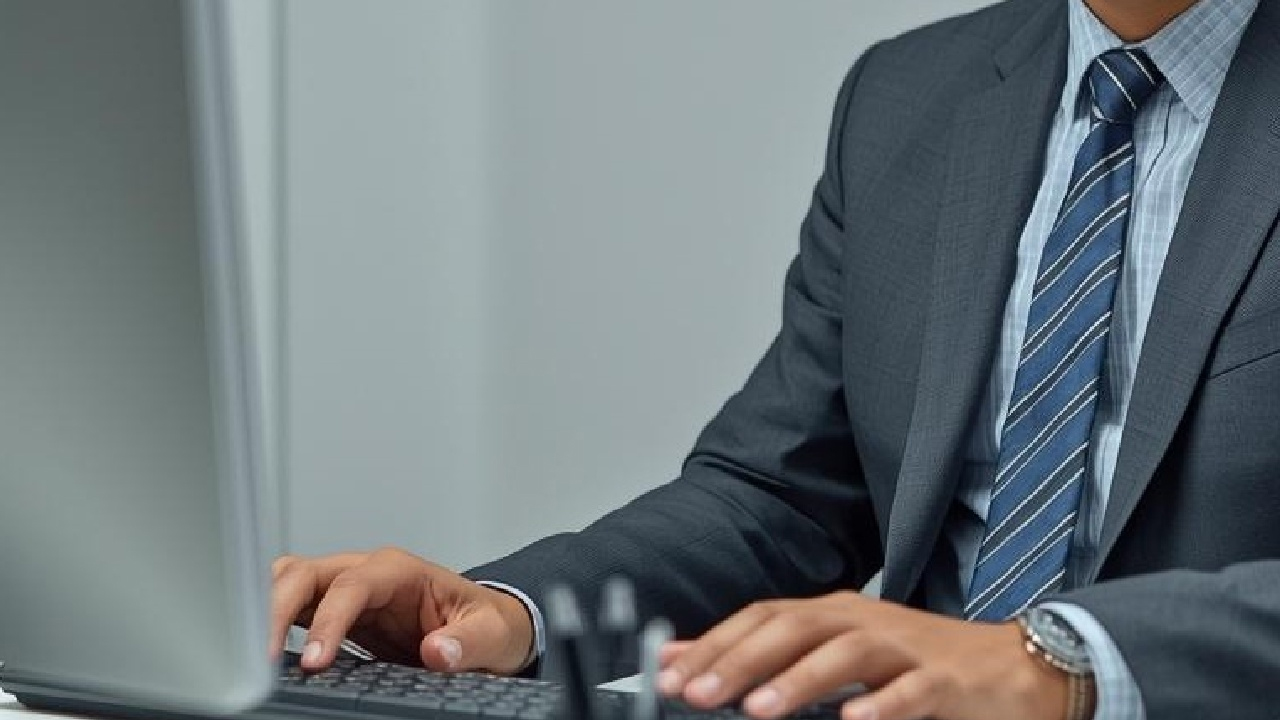 Milli Emlak’a 135 Uzman Yardımcısı Alınacak: KPSS 70 şartı ve yaş kriteri dikkat çekiyor